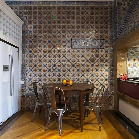 Downtown Vintage Deluxe | Rentexperience. Apartamento